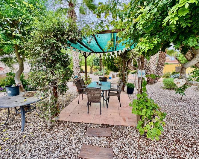 Image No.33-4 Bed Property for sale