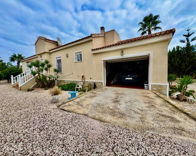 Image No.38-4 Bed Property for sale