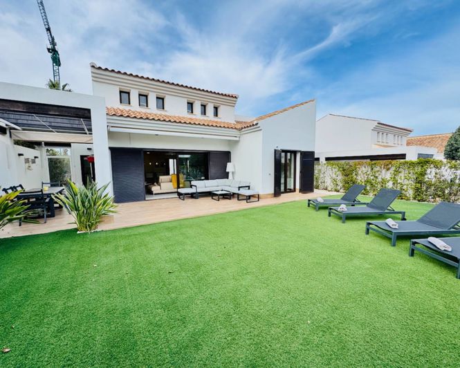 Image No.1-3 Bed Villa for sale