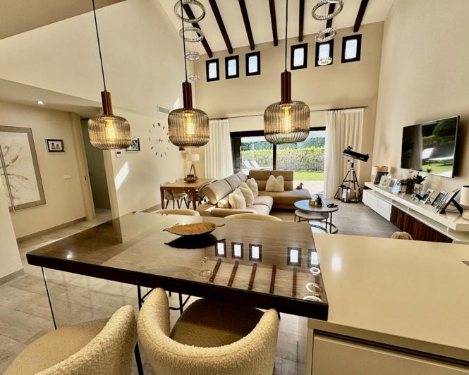 Image No.6-3 Bed Villa for sale