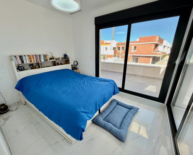 Image No.15-3 Bed Villa for sale