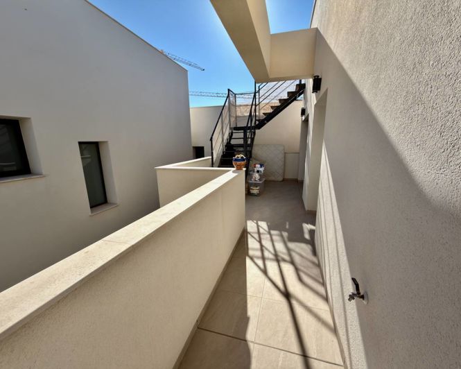 Image No.22-3 Bed Villa for sale