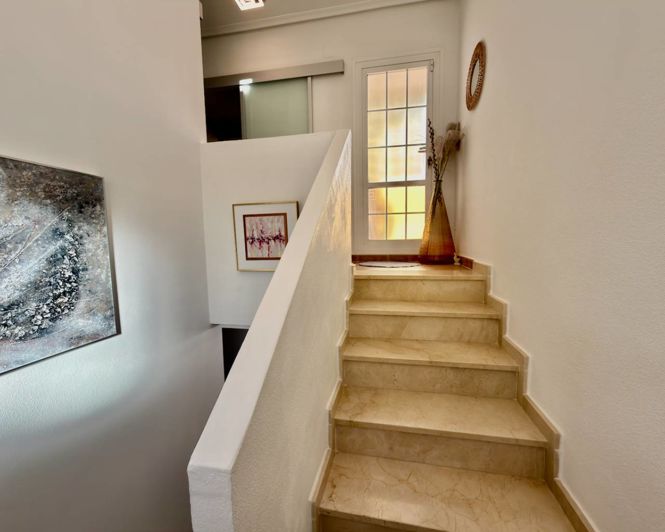 Image No.13-3 Bed Villa for sale