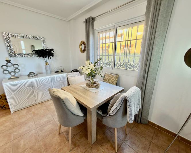 Image No.5-3 Bed Villa for sale