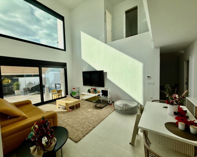 Image No.6-3 Bed Villa for sale