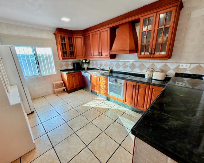 Image No.9-4 Bed Villa for sale