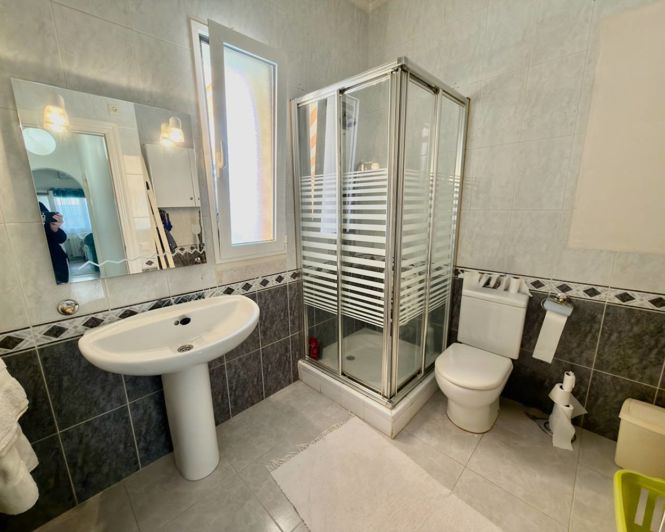 Image No.15-3 Bed Villa for sale