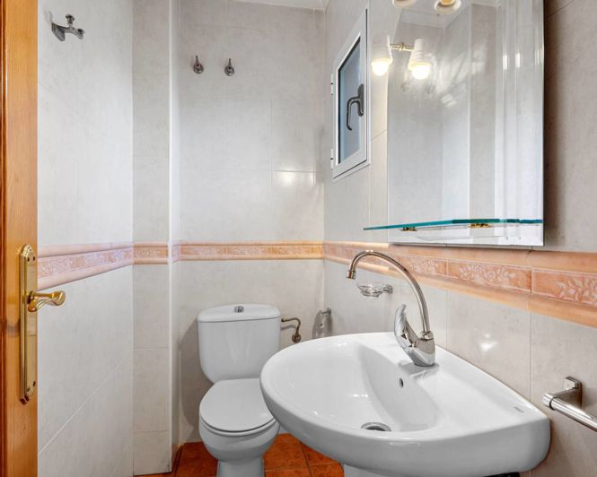 Image No.9-Propriété de 6 chambres à vendre à Los Montesinos