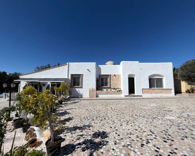 Image No.24-3 Bed Villa for sale