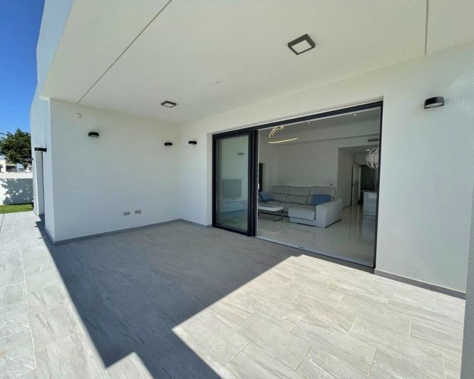 Image No.12-3 Bed Villa for sale