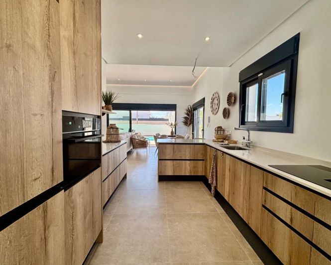 Image No.2-3 Bed Villa for sale