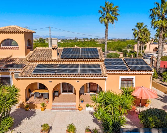 Image No.40-3 Bed Property for sale