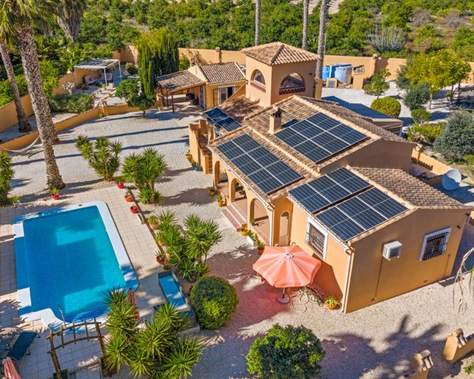 Image No.41-3 Bed Property for sale