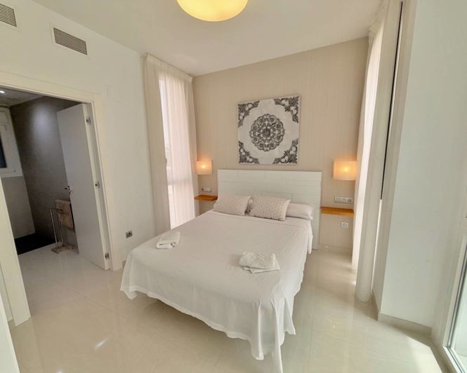 Image No.11-3 Bed Villa for sale