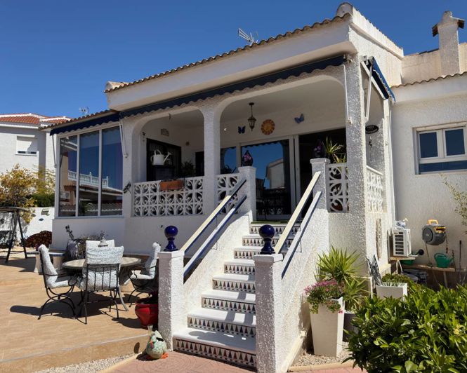 Image No.19-3 Bed Villa for sale