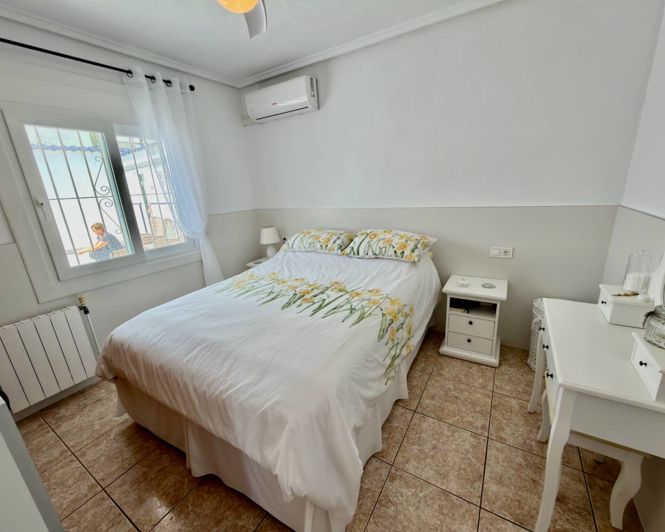 Image No.12-3 Bed Villa for sale