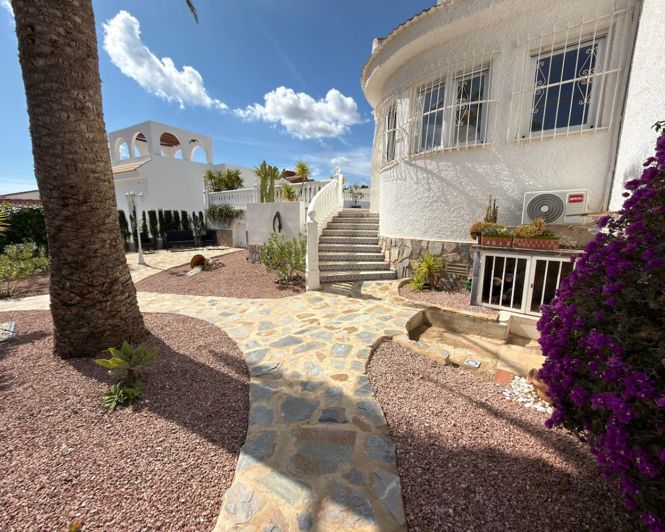 Image No.18-3 Bed Villa for sale