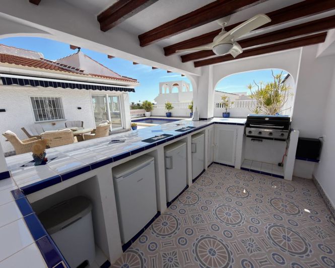 Image No.26-3 Bed Villa for sale