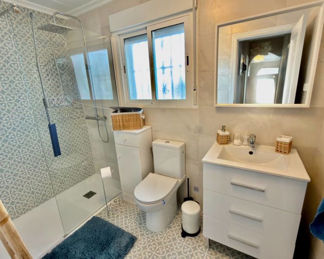 Image No.11-3 Bed Property for sale