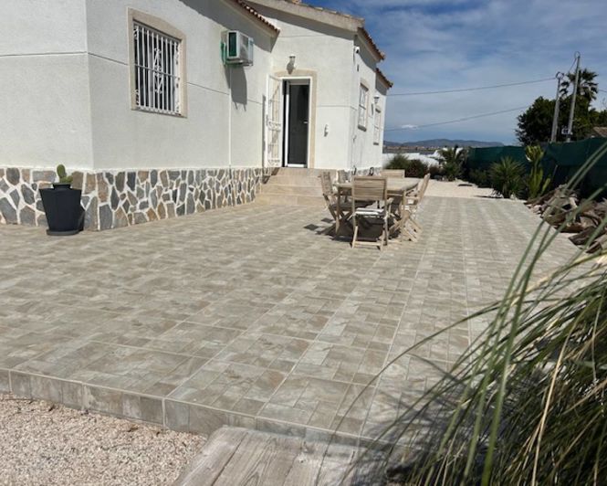 Image No.14-3 Bed Property for sale