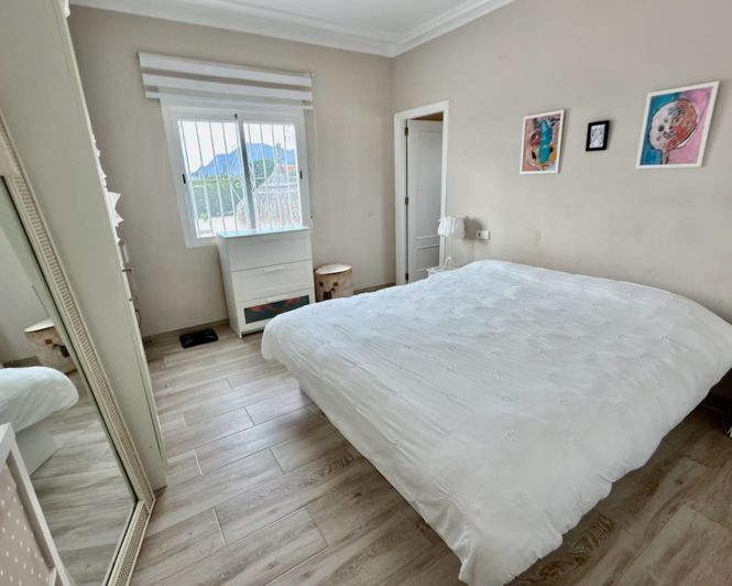 Image No.7-3 Bed Property for sale