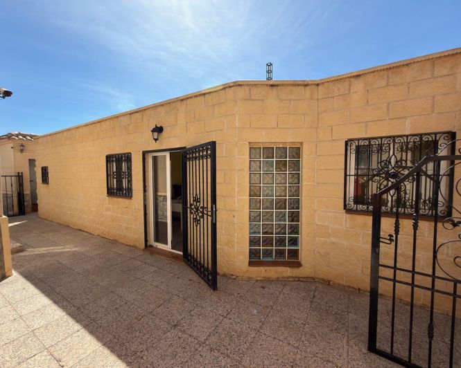 Image No.19-Propriété de 5 chambres à vendre à Catral