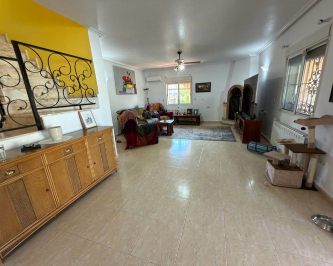 Image No.6-Propriété de 5 chambres à vendre à Catral