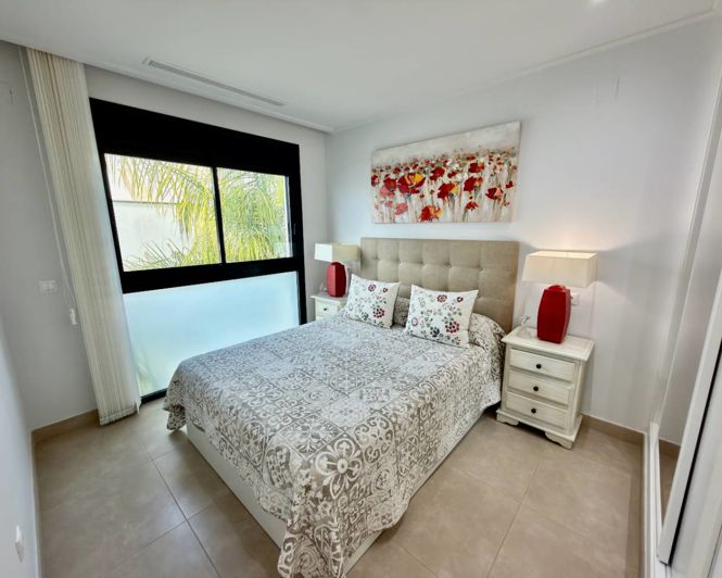 Image No.12-3 Bed Villa for sale
