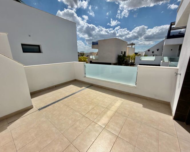 Image No.14-3 Bed Villa for sale