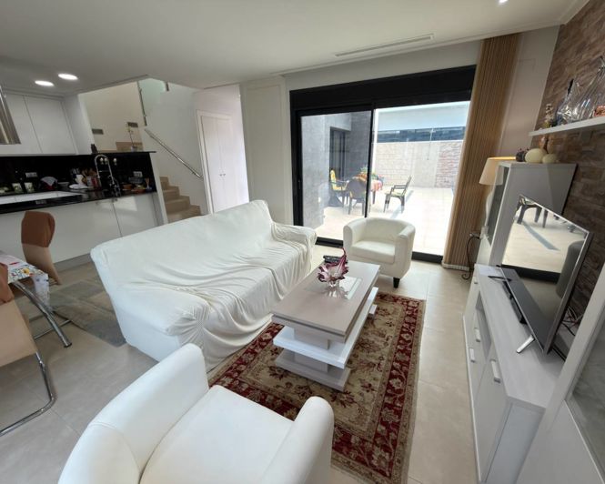 Image No.4-3 Bed Villa for sale