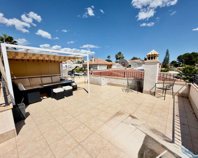 Image No.18-7 Bed Villa for sale