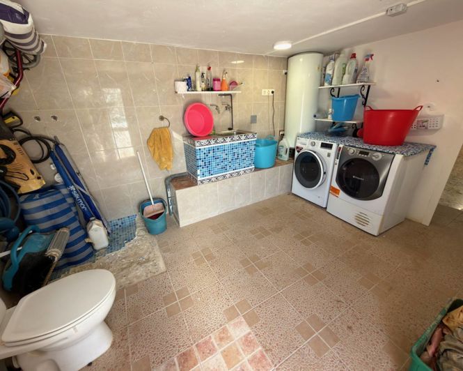 Image No.23-7 Bed Villa for sale