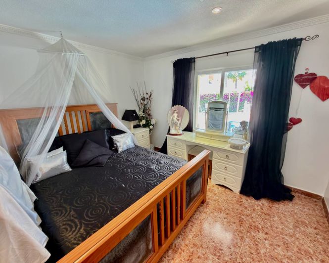 Image No.19-5 Bed Villa for sale