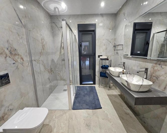 Image No.17-4 Bed Villa for sale