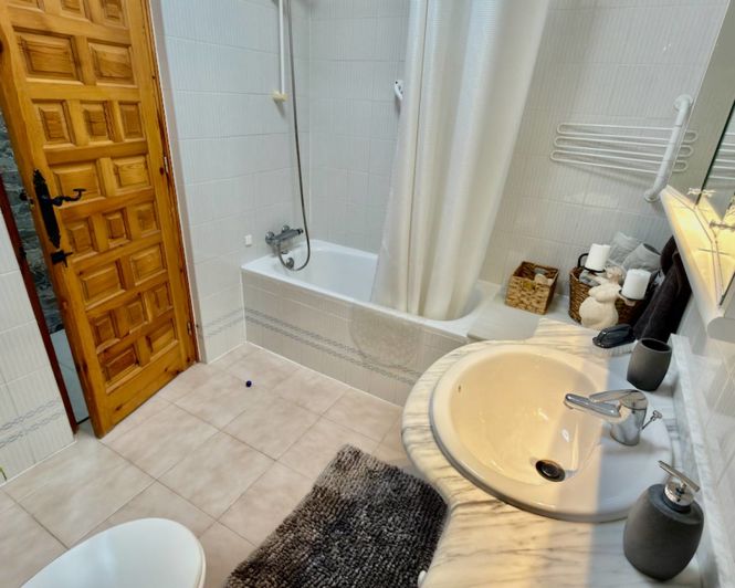Image No.15-3 Bed Villa for sale
