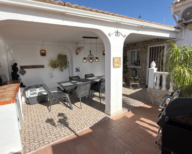 Image No.19-3 Bed Villa for sale
