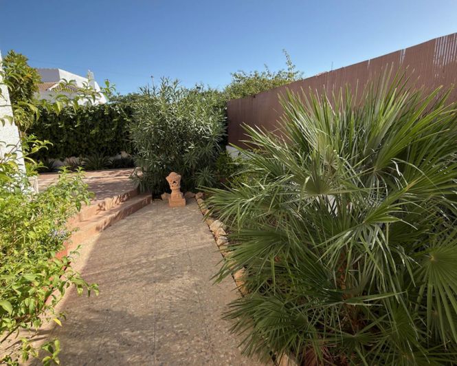 Image No.22-3 Bed Villa for sale