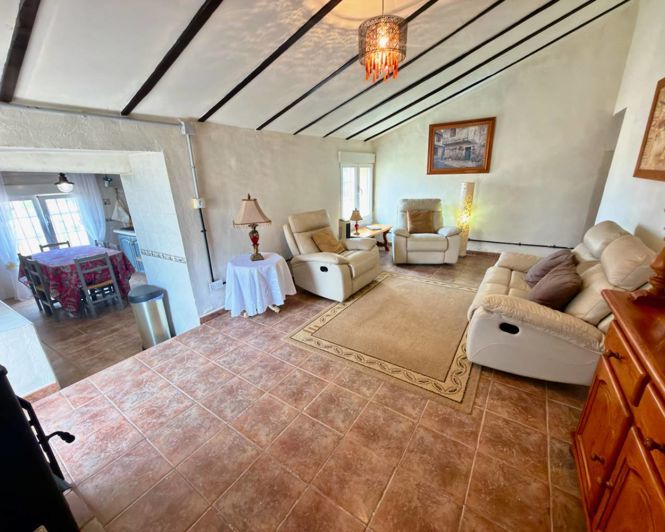 Image No.13-4 Bed Property for sale
