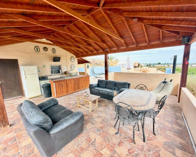 Image No.18-4 Bed Property for sale
