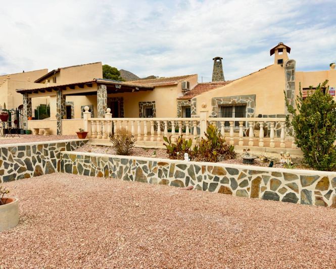 Image No.29-4 Bed Property for sale