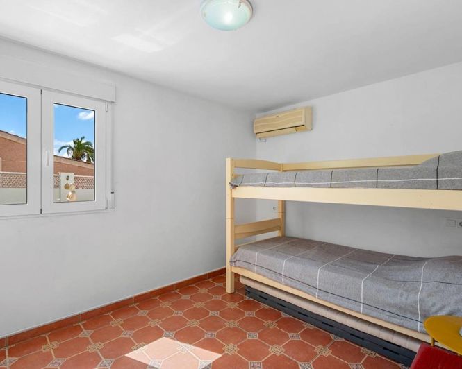 Image No.19-6 Bed Villa for sale