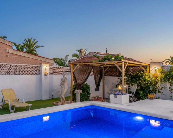 Image No.23-6 Bed Villa for sale