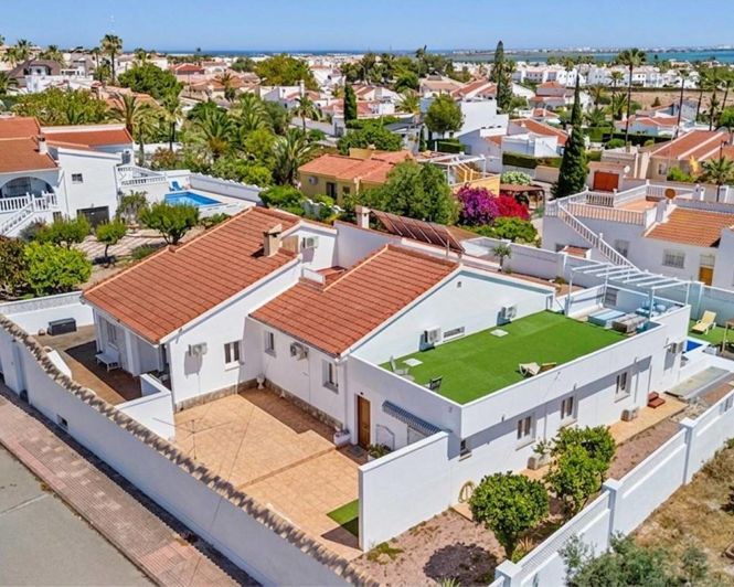 Image No.28-6 Bed Villa for sale
