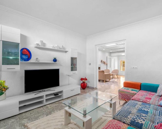 Image No.7-6 Bed Villa for sale