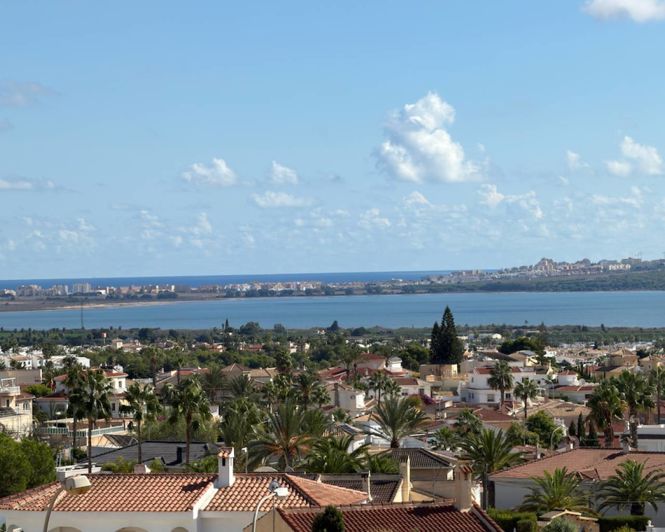 Image No.25-3 Bed Villa for sale