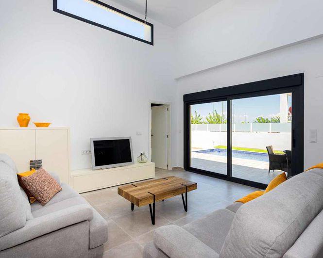 Image No.15-3 Bed Villa / Detached for sale