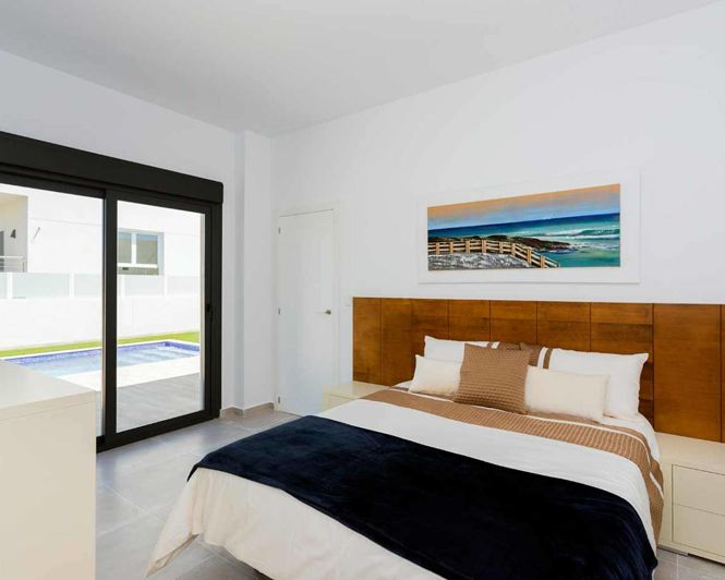 Image No.19-3 Bed Villa / Detached for sale