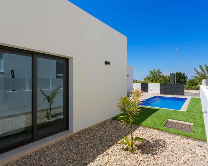 Image No.6-3 Bed Villa / Detached for sale
