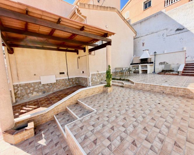 Image No.15-3 Bed Villa for sale