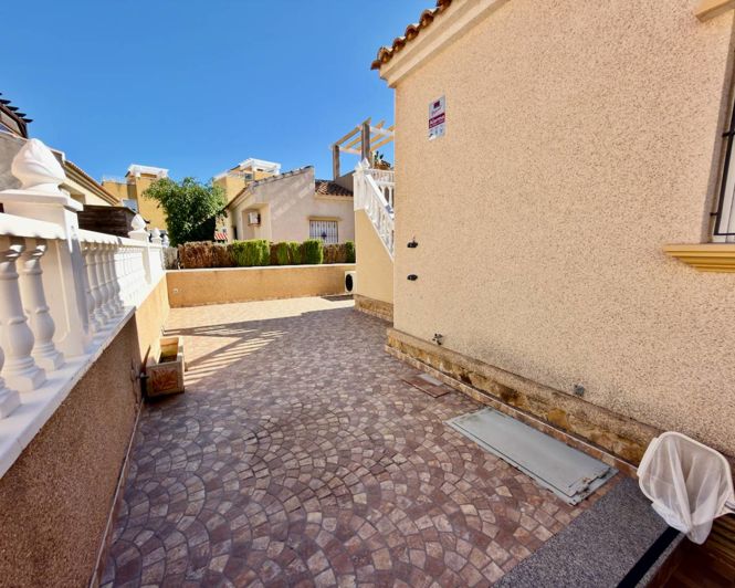 Image No.19-3 Bed Villa for sale